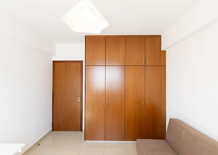 Διαμέρισμα Spacious & Bright With Balcony Λάρνακα